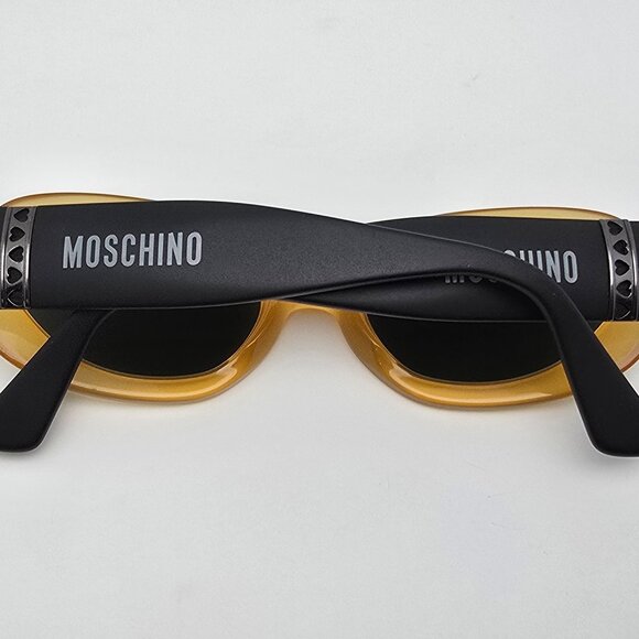 Moschino M3526-S 200/31 Yellow Hearts Frame G-15 Green Lens Sunglasses w/ Case main image 12